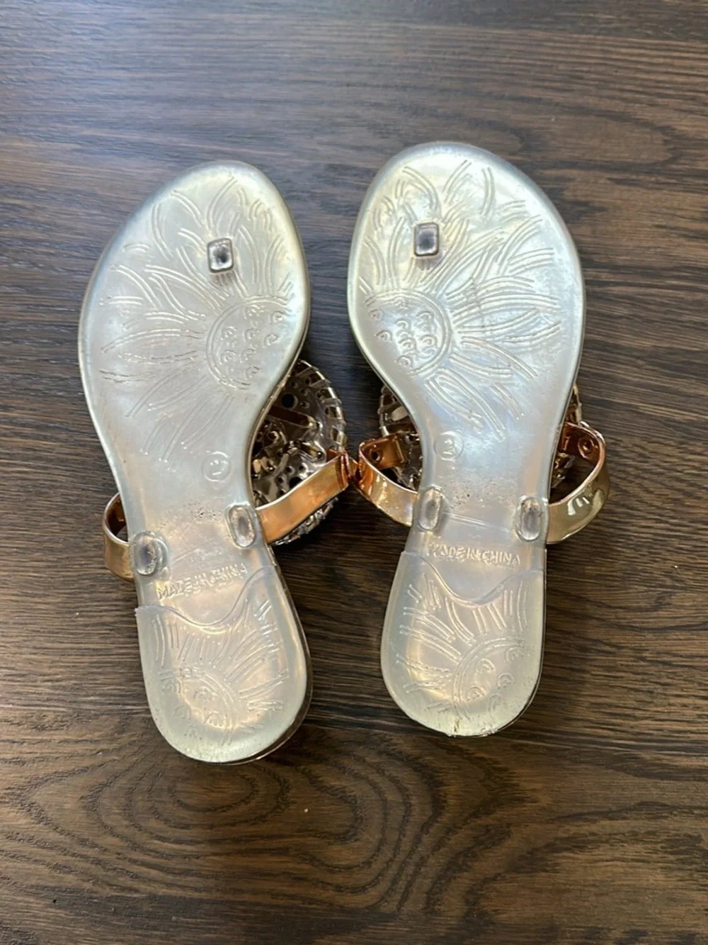 Jack Rogers Metallic Gold Girls' Medallion Sandals